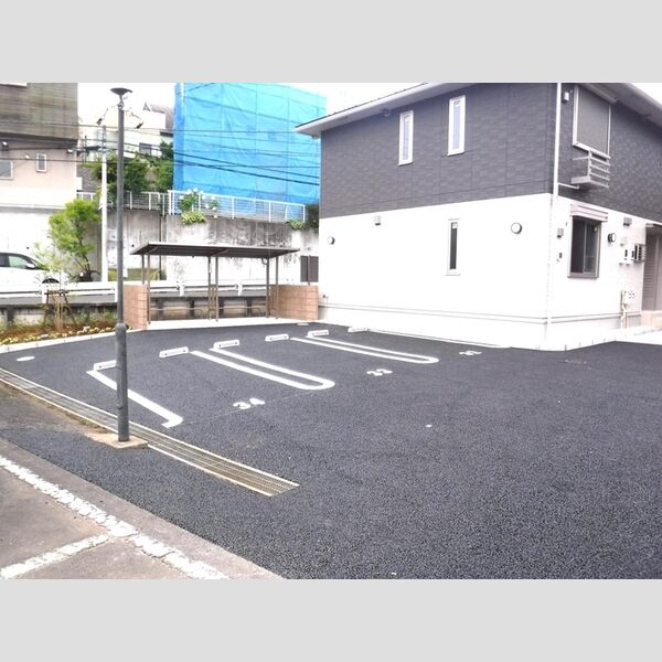 ヴェルドミールⅤ 駐車場