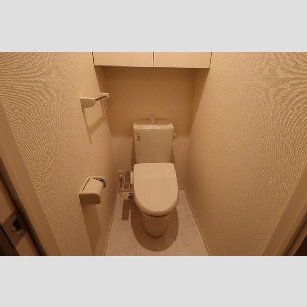 リサーナ トイレ　温水洗浄暖房便座