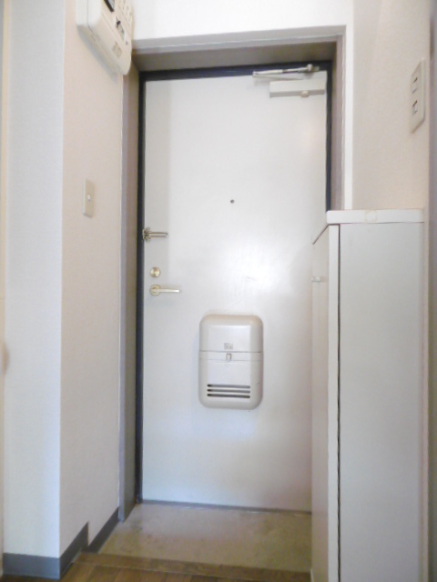 ルミエール八王子 玄関