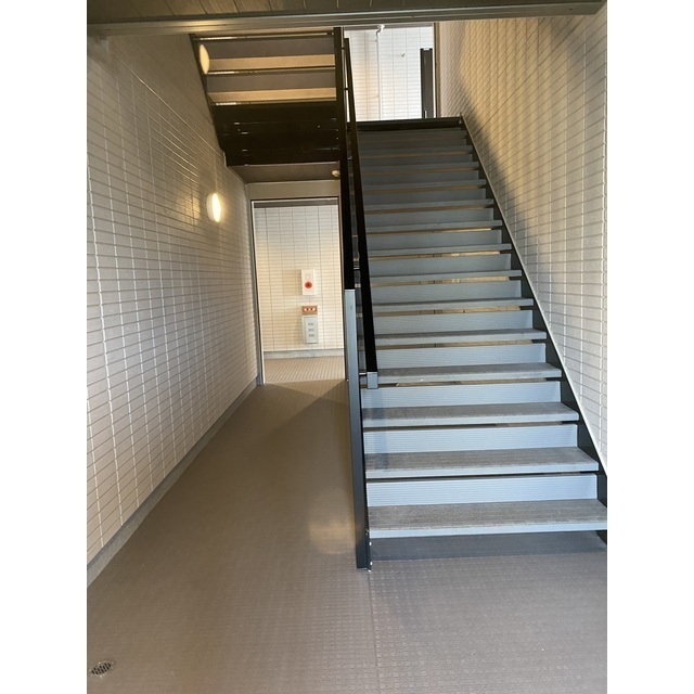 Grand Hills1階 外観