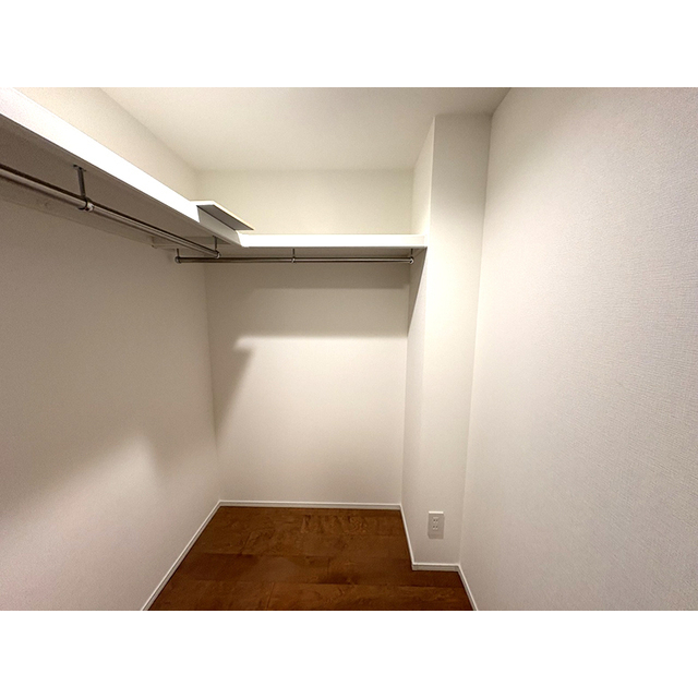 Skuld江東牡丹101号室 収納