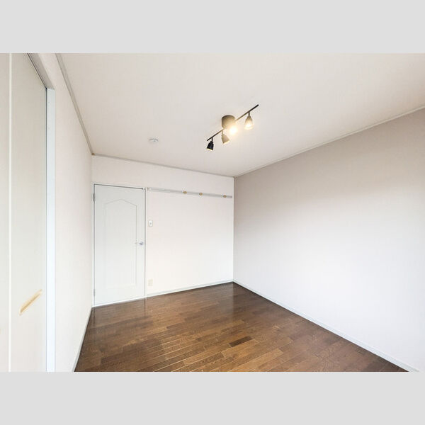 ヴァンベール富士美101号室 洋室