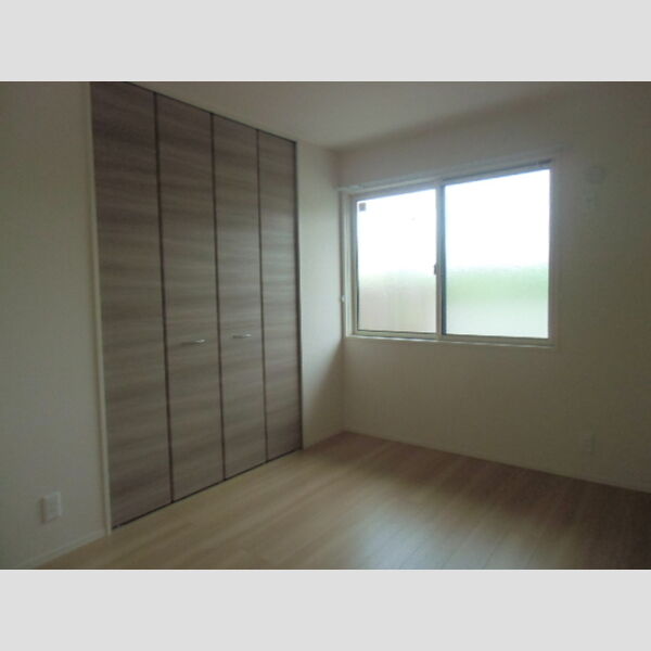 WEST COURT 楓105号室 洋室6帖