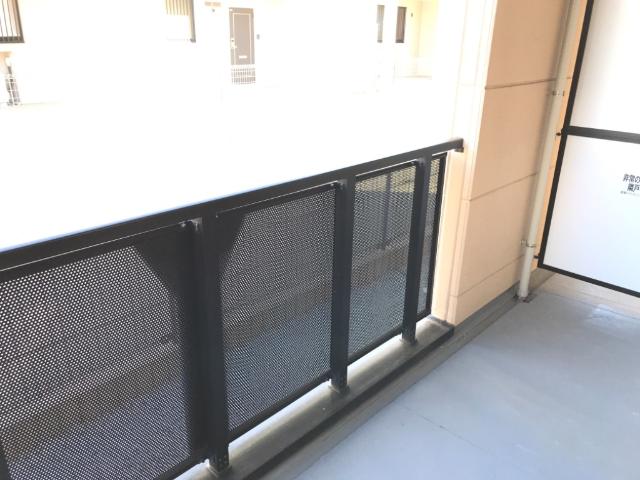 クレメント駒木Ｃ101号室 ベランダ