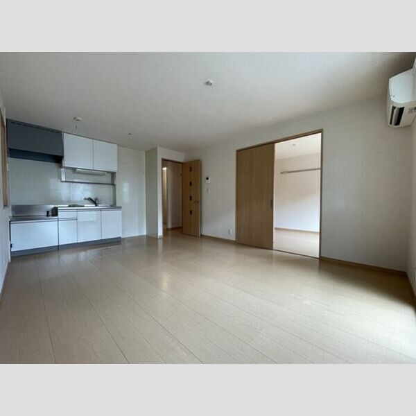 グリーンテリア　第10 リビング　11.5帖