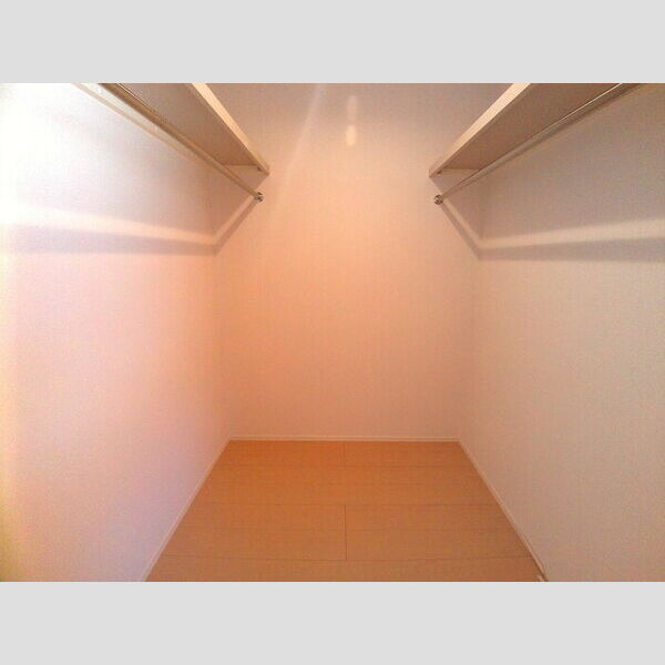 スターエイト202号室 ウォークインクローゼット