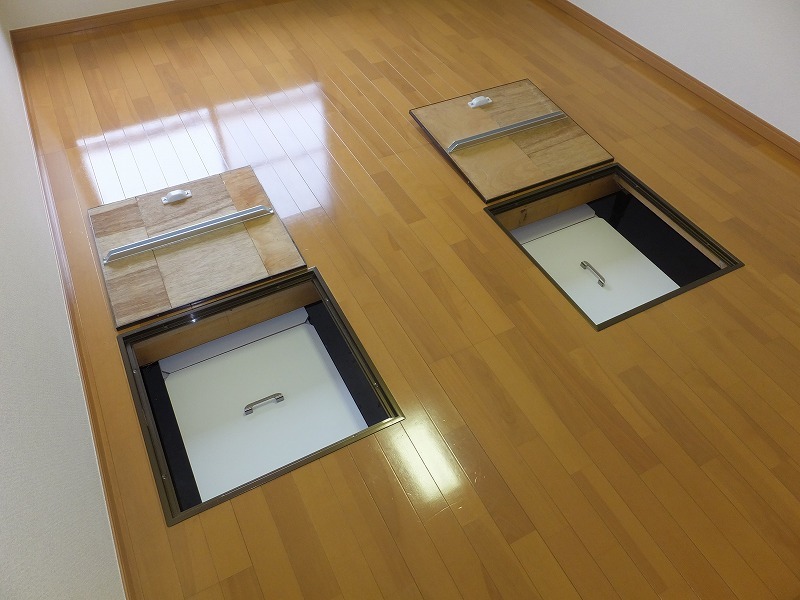 ザ・ロイヤルⅢ1階 収納