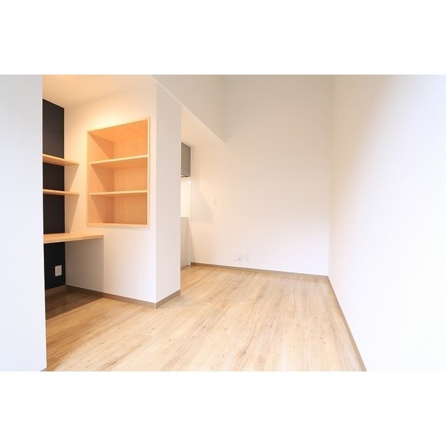 スプリグ102号室 洋室　7.6帖