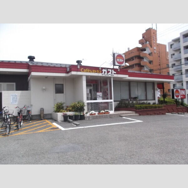 ファヴール ガスト相模原南台店