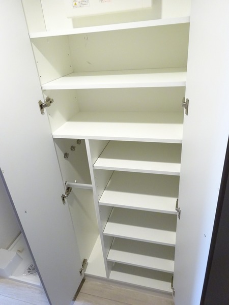 ハーモニーレジデンスコンフォートグランド204号室 収納