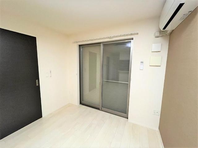 フレーヴ　カネヨシＡ棟 窓シャッター