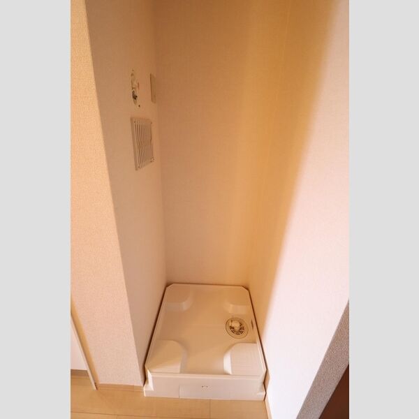 エムズ・コート201号室 洗濯機置き場