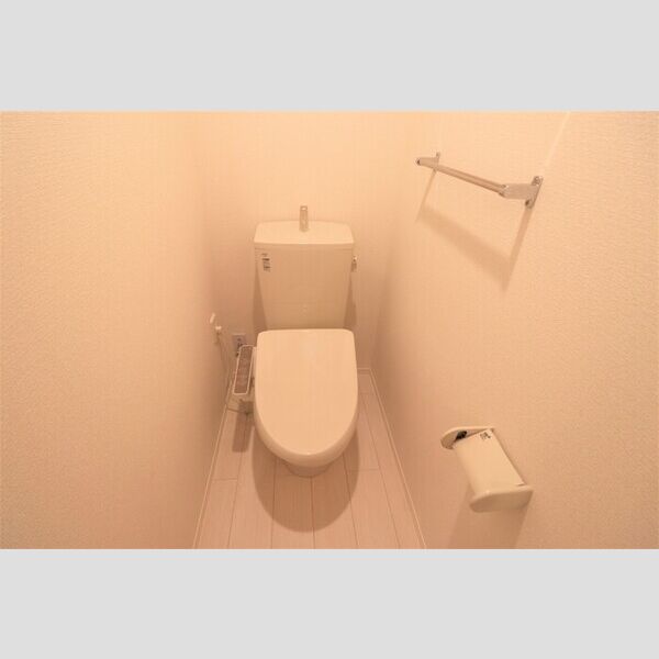 Tスクエア越ヶ谷 温水洗浄暖房便座トイレ