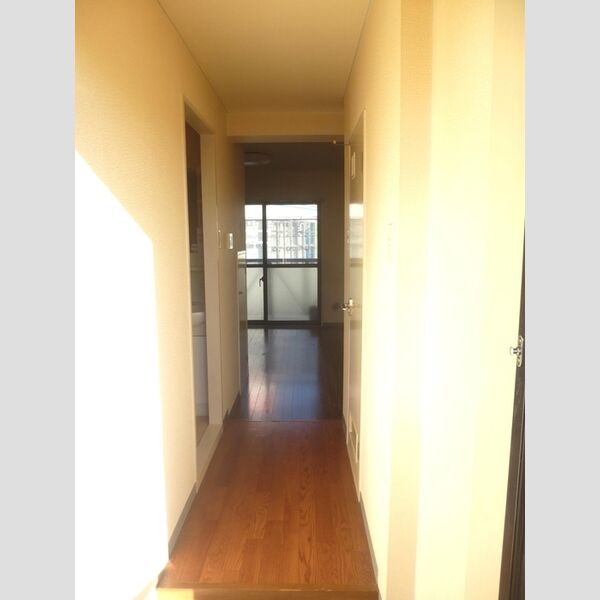 クレスト光が丘 玄関