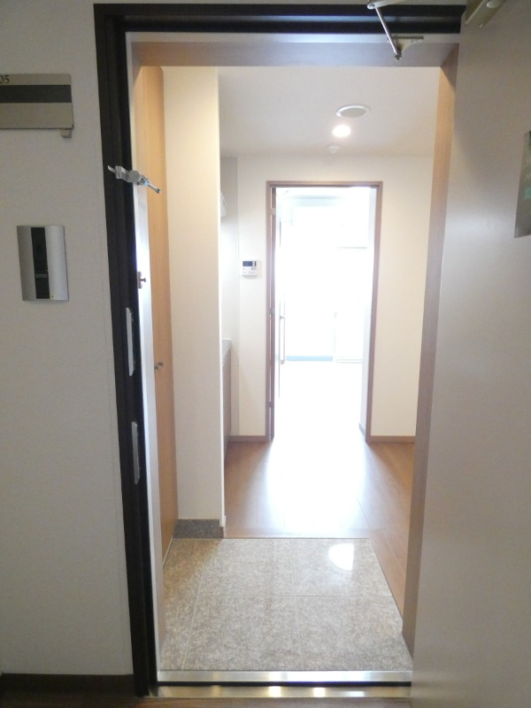 IL MEZZO DI TOKYO，UNO5階 フラットな玄関