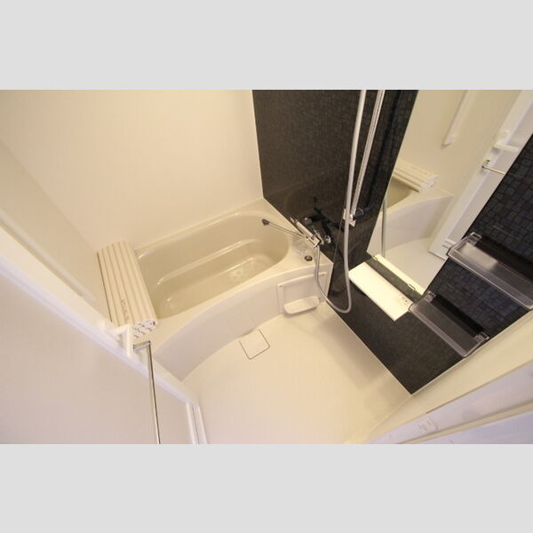ロイジェントパークス四ツ谷301号室 お風呂