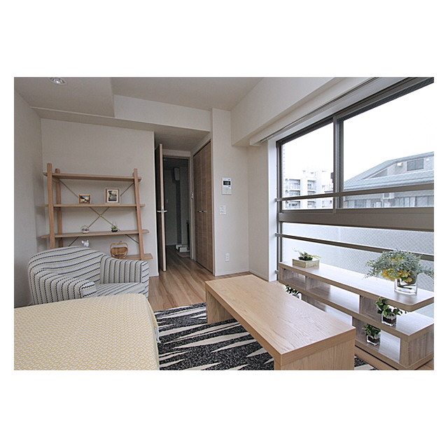 ルクレ志村坂上 モデル設置中