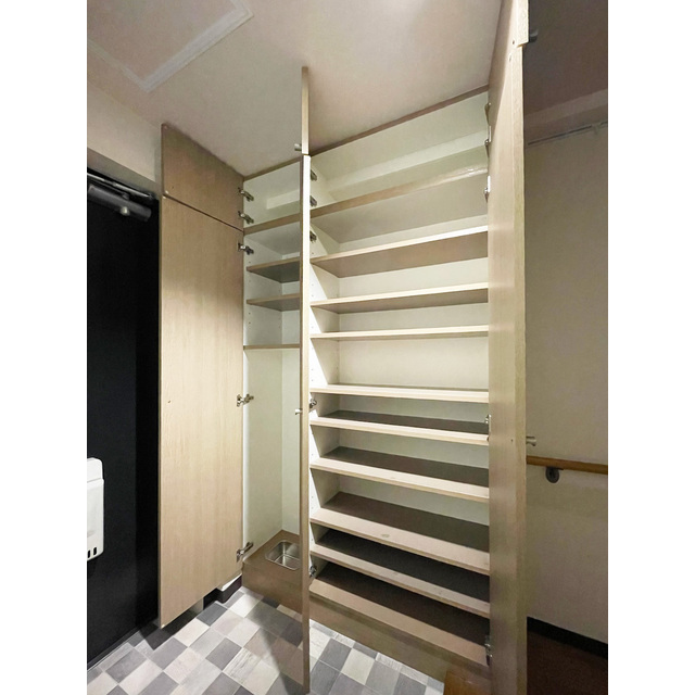 ルクレ川口イースト 靴箱