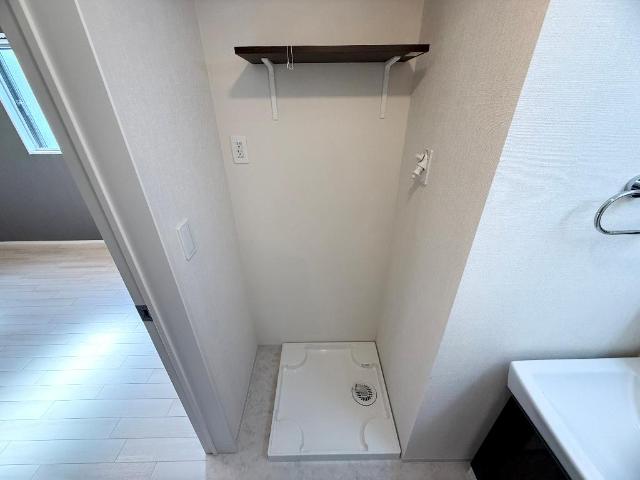 楪101号室 洗濯機置場