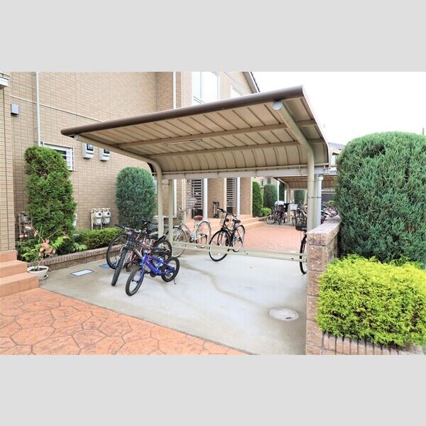 エスペランサ 駐輪場