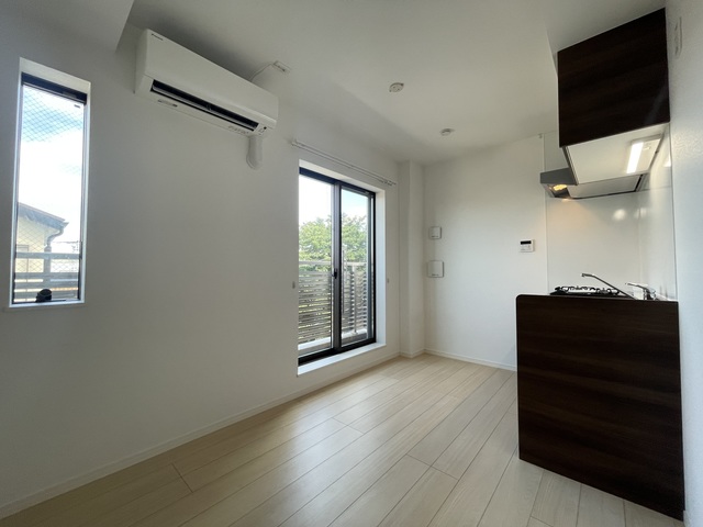 カーサ新高円寺 リビング