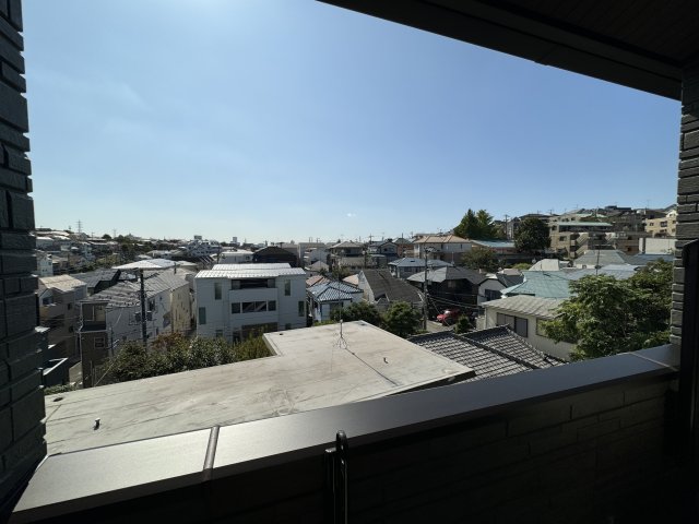 Ｒｉｃｈｅｓｓｅ　Ｙｏｋｏｈａｍａ0202号室 展望