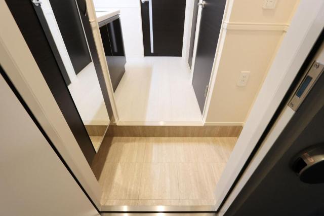 アプリコットC302号室 玄関（イメージ）