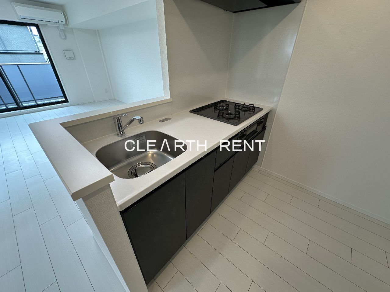 ＧＲＡＮ ＰＡＳＥＯ三宿2階 グリル付き３口システムキッチン