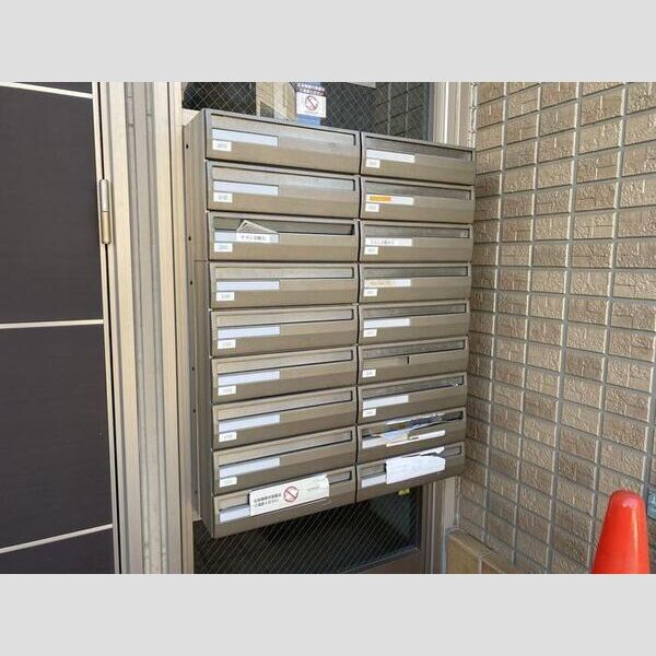 ソレーユ・トレビナ201号室 ポスト