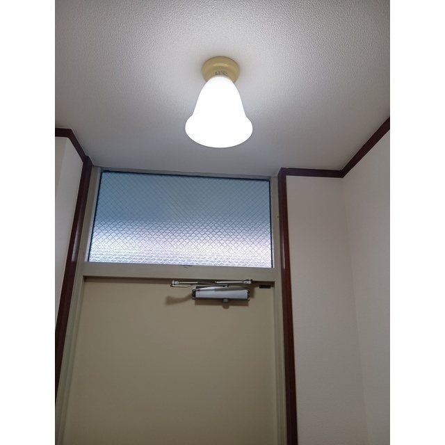 ルミエール中野 照明