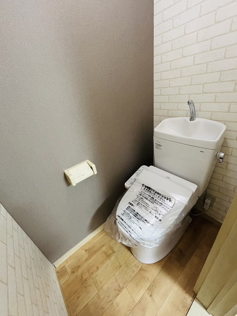 ジュネパレス鎌倉第３0102号室 トイレ