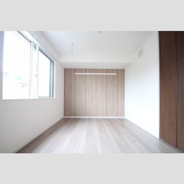 コンフォート北綾瀬203号室 洋室