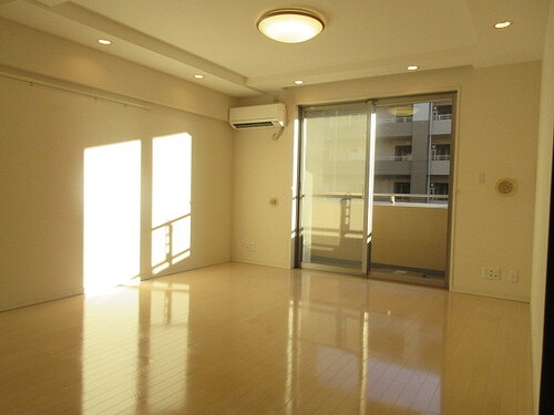 ライオンズヒルズ田端不動坂 リビングダイニング　※前回募集時2020年8月の写真