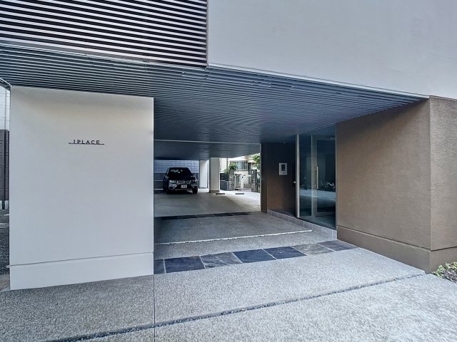 IPLACE エントランス