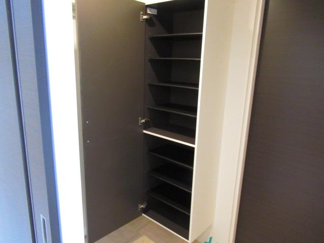 メルヴェール　コリーヌ105号室 玄関