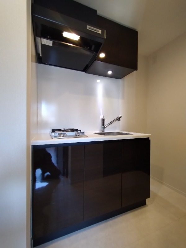 コンシェリア新橋SIX キッチン