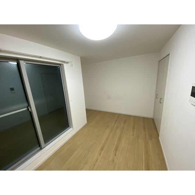 エステイトB能見台　 リビング