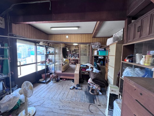 戸塚区小雀町戸建 玄関兼作業所