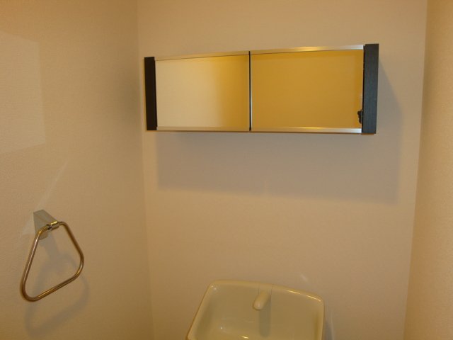 クレール（ｃｌａｉｒ） トイレ内収納