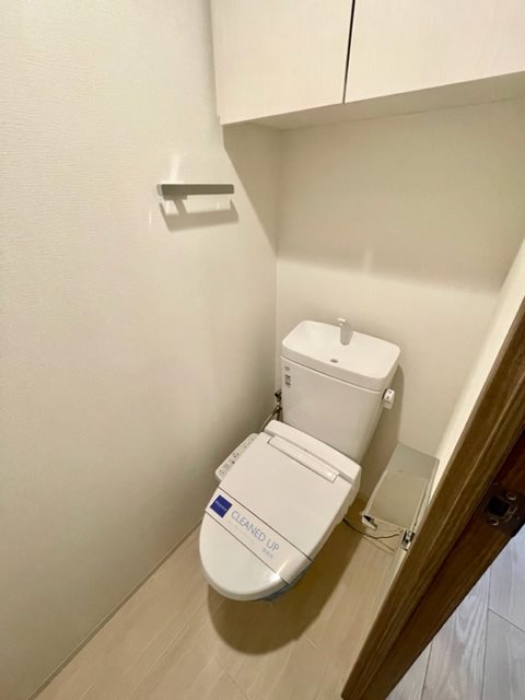 レジディア西小山1階 トイレ