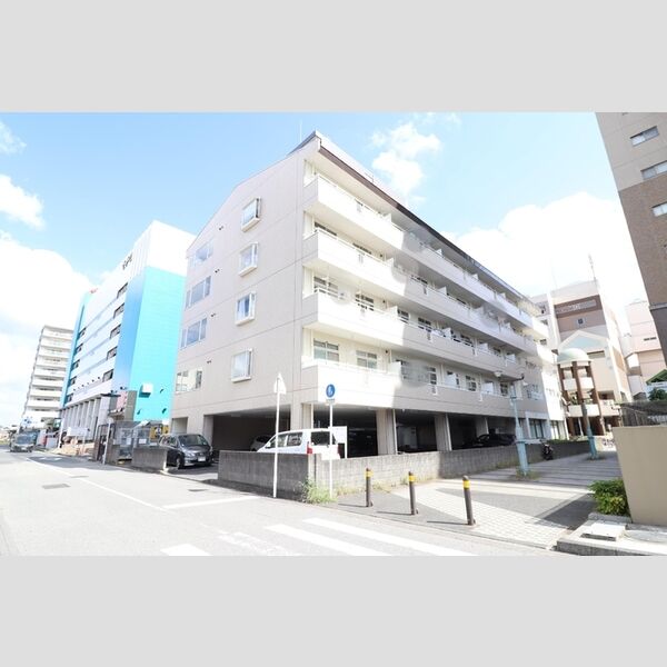 山善ビルの外観画像