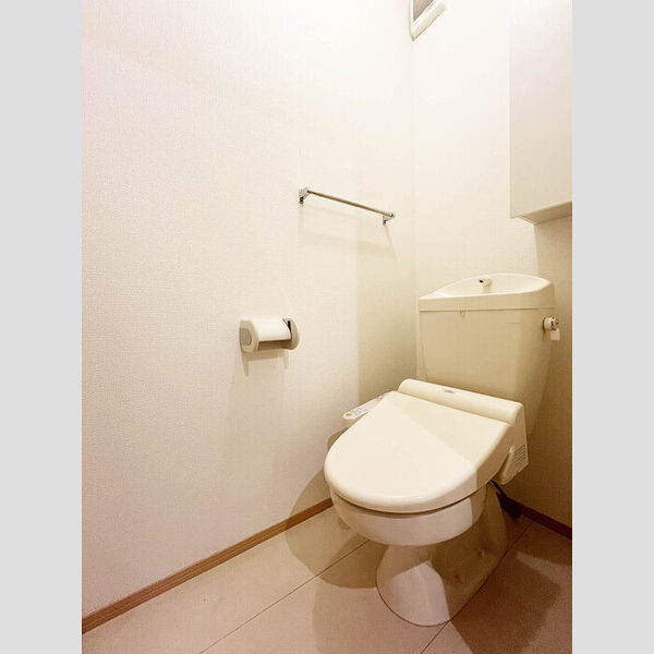 クレシア102号室 トイレ