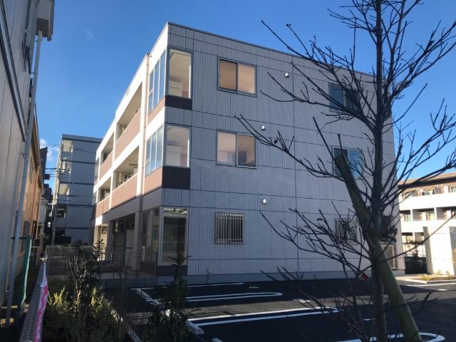 向日葵 外観写真（昼）