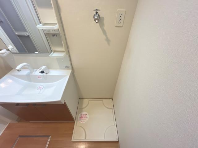 Ｒｉｔｚ　Ｇｒａｎｄｅ102号室 洗濯機置場
