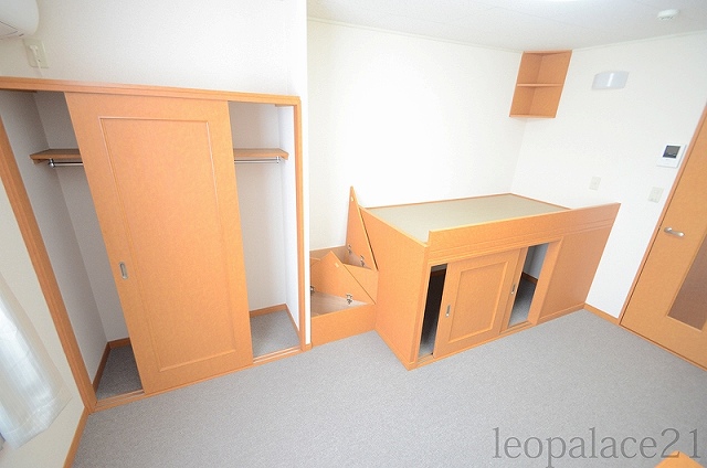 レオパレスソフィア203号室 内観