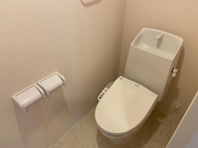 ＺＥＳ（ゼス）105号室 トイレ（イメージ）