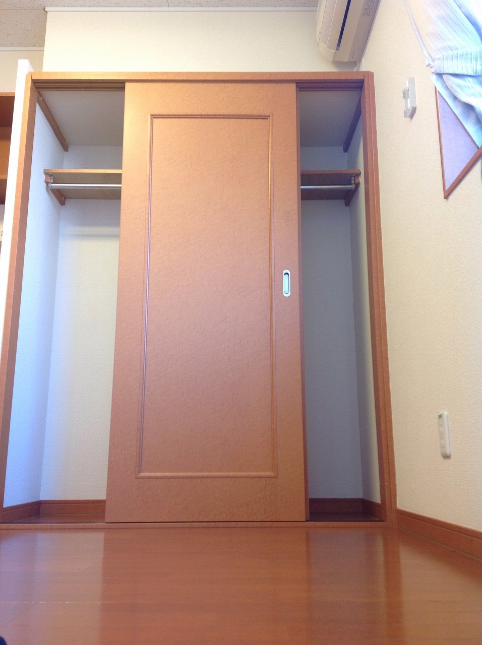 レオパレスプロシード 内観