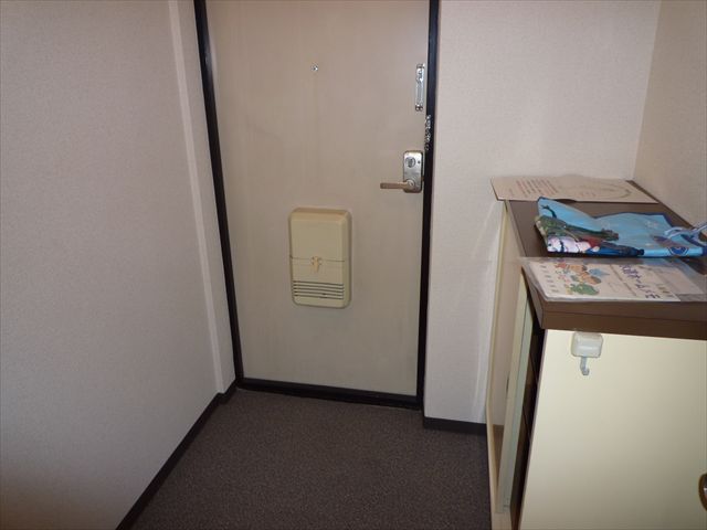 クローバーハイツ0206号室 玄関