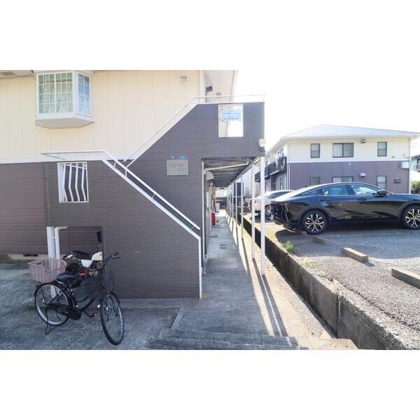 エステートピア金沢101号室 エントランス