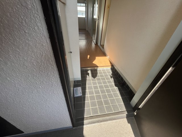 サニービラ越路 玄関